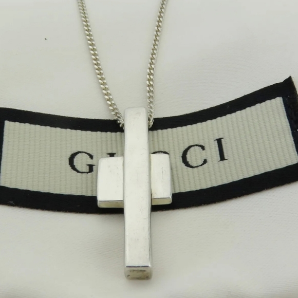 Gucci Luxury Cross ✝️ Sterling Silver Necklace - Picture 2 of 5
